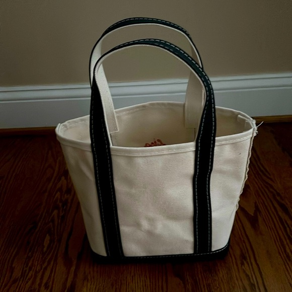 L.L. Bean small canvas boat and tote bag - Picture 4 of 5